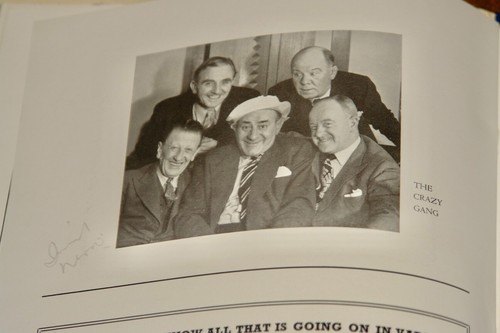 ROYAL COMMAND PERFORMANCE PROGRAMME 1947 LAUREL & HARDY SIGNED BY GRACIE FIELDS - Picture 7 of 10