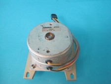 AIRPAX C82920 STEPPER MOTOR 5V 3.5 15 DEGREE 513371-1 A USED 10 PIN FEMALE