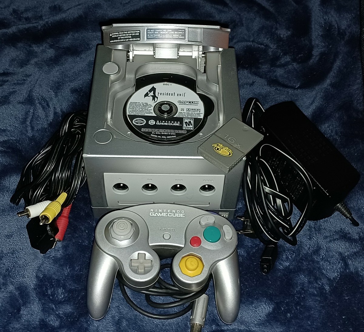 Silver Nintendo GameCube Console Resident Evil 4 BUNDLE w