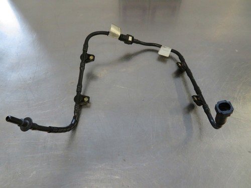 EB957 2016 APRILIA RSV4 1000 RR LOWER THROTTLE BODY FUEL RAILS - Photo 6/10