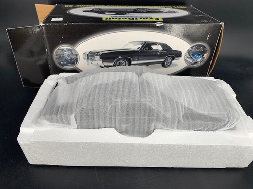 1:18 Exact Detail Black 1971 Oldsmobile Cutlass Supreme SX Ltd Ed. # of 2000 - Picture 3 of 6