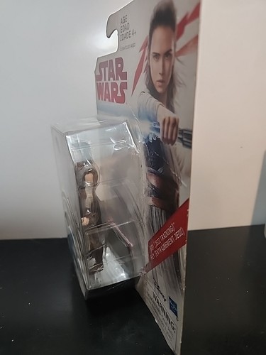 Hasbro Star Wars Rey (Jedi Training) Force Link Action Figure - Picture 3 of 3