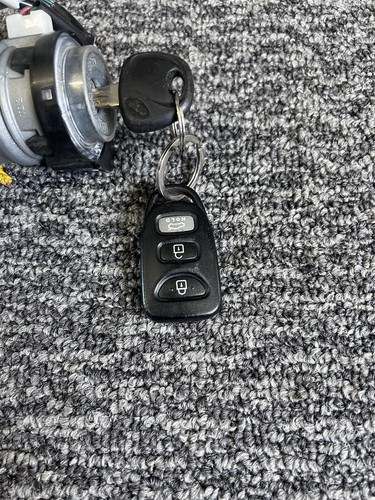 2010-2013 Kia Forte Ignition Switch with Key Door Lock - Picture 6 of 8