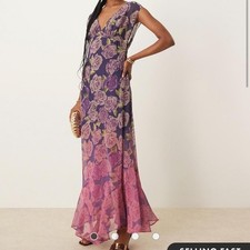 ASOS DESIGN v-neck floral ombre print maxi dress Size 4