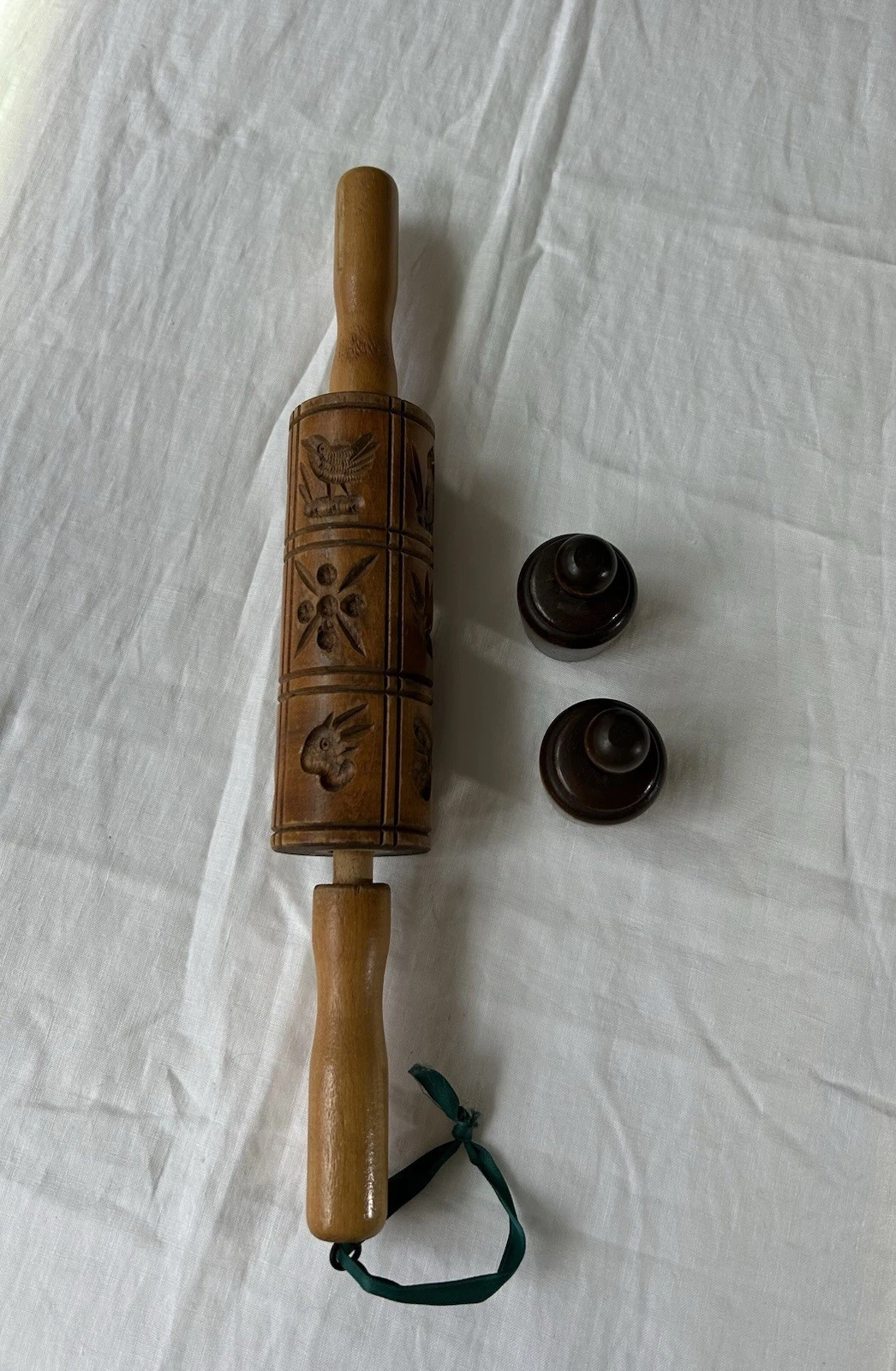 Vintage Springerle Wooden Embossed Rolling Pin w/2 Butter Molds