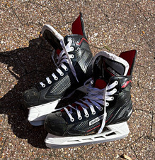 Bauer Vapor Ice Hockey Skates Senior UK 9 Black/White/Red Pair