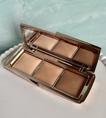 HOURGLASS Ambient Lighting Palette Volume Il, Brand New Without Box