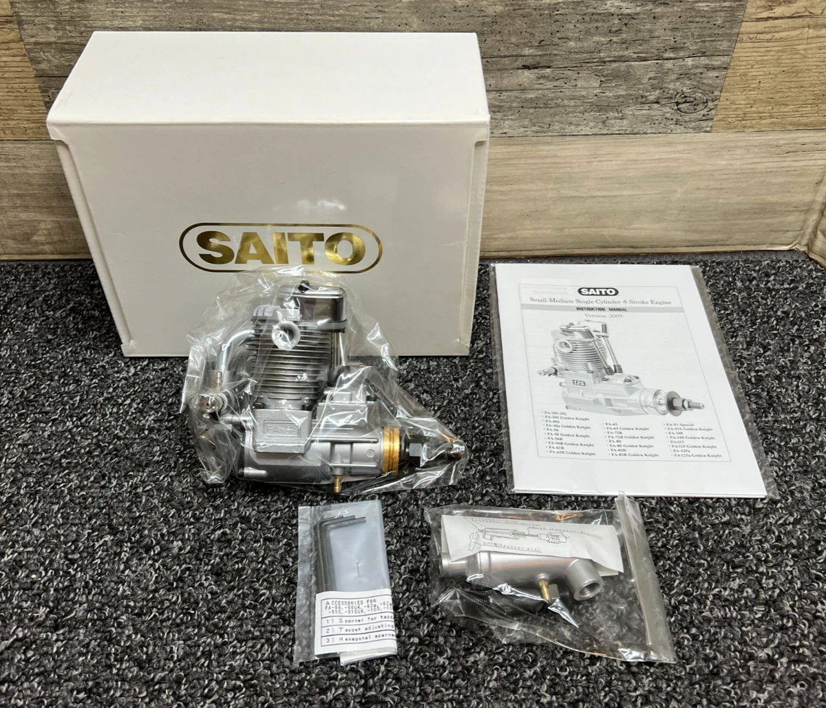 SAITO FA-72B 四ストロークエンジン SAITO FA-72B 四ストローク