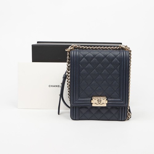 CHANEL Boy Flap Chain Shoulder Crossbody Bag Navy with Gold Tone 159888197 [P]