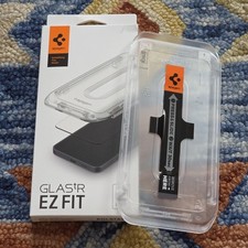Spigen Tempered Glass Screen Protector Samsung Galaxy S24 Plus Glastr EZ Fit 1