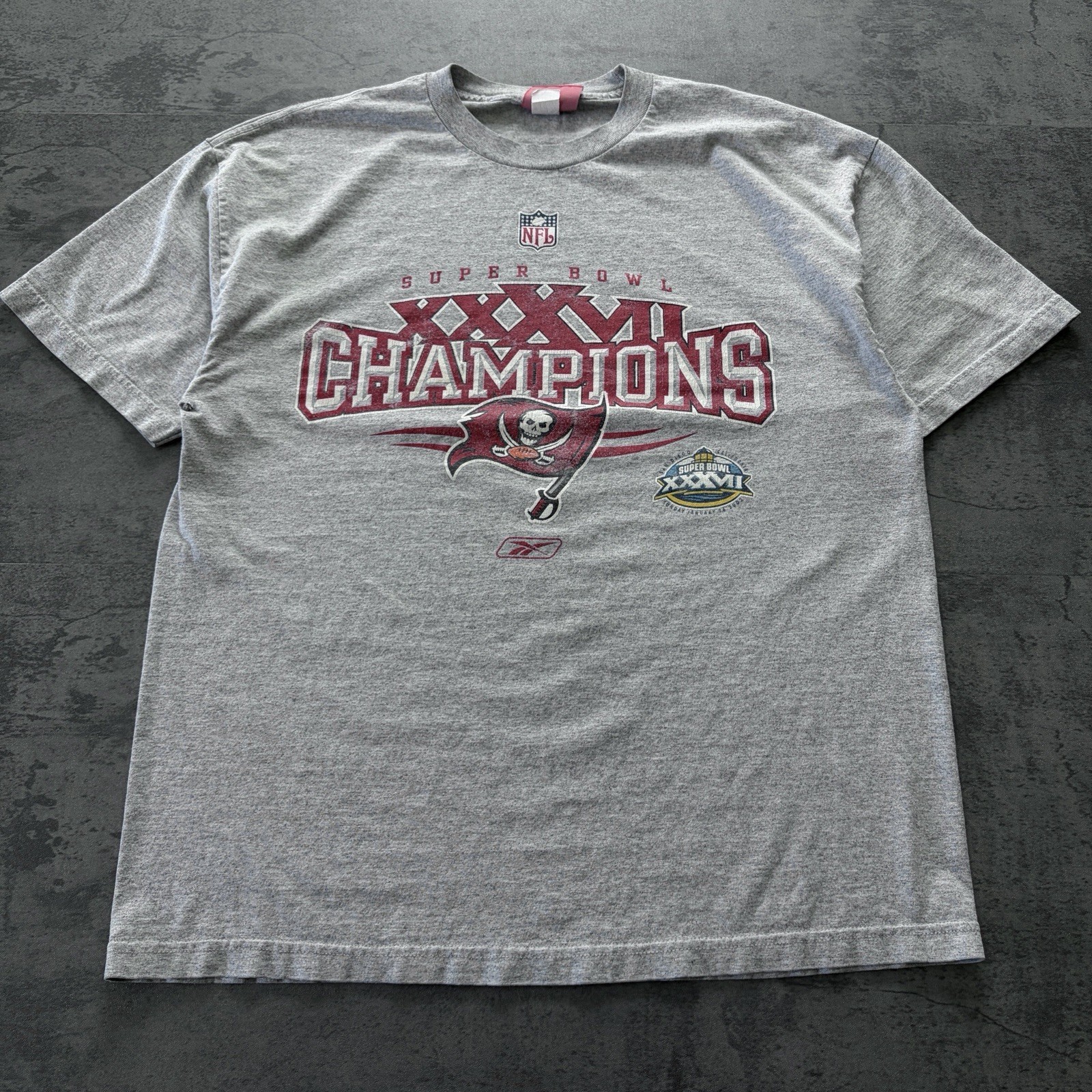 Vtg Reebok Tampa Bay Buccaneers Superbowl XXXVII Champions T Shirt  Adult XL