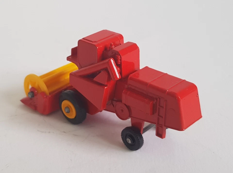 Matchbox Series No. 65 CLAAS Combine Harvester Superb Mint Condition - Image 3 of 4