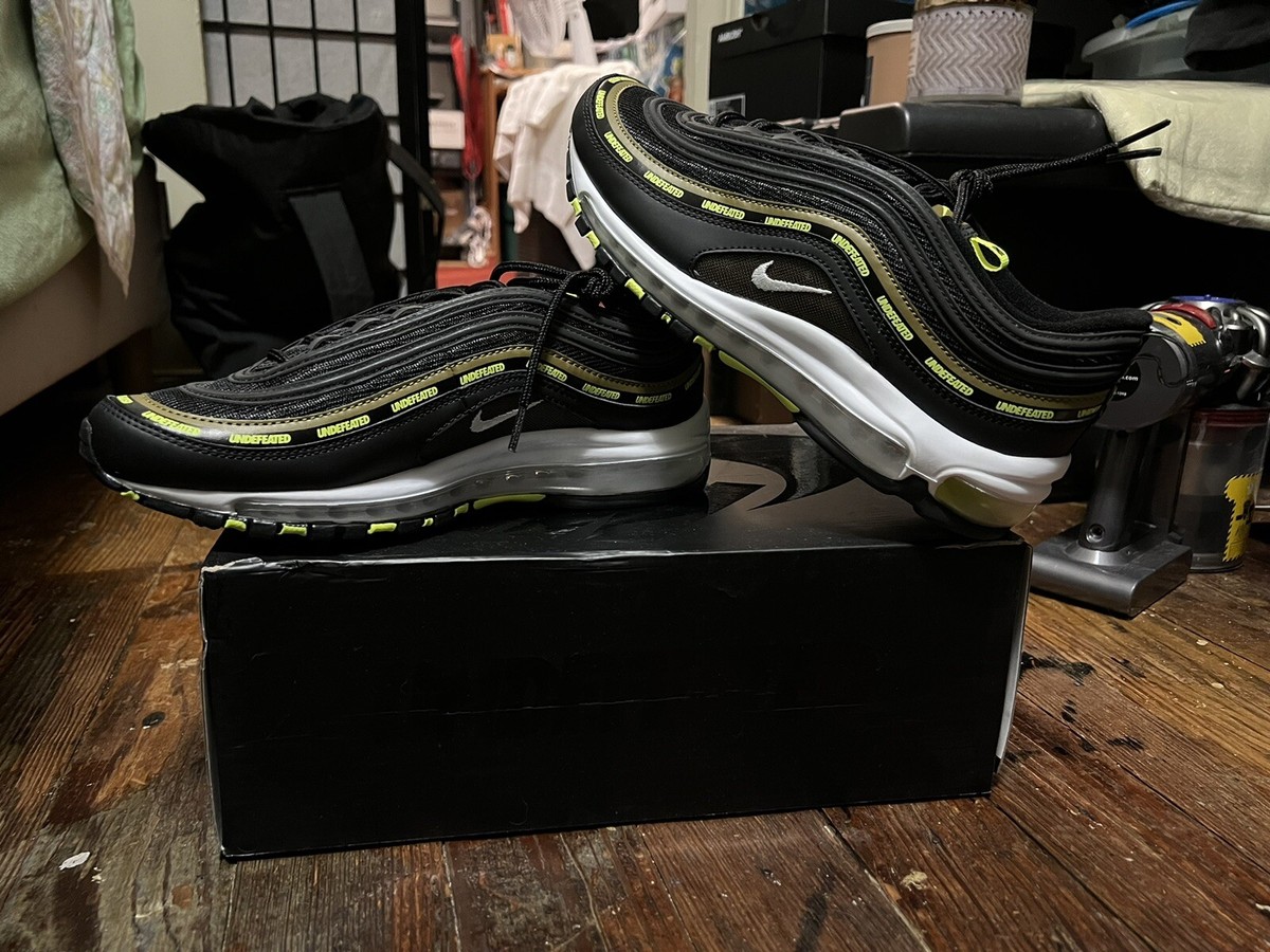 Size Nike Air Max 97 x Undefeated Black/Volt DS 194954071282|