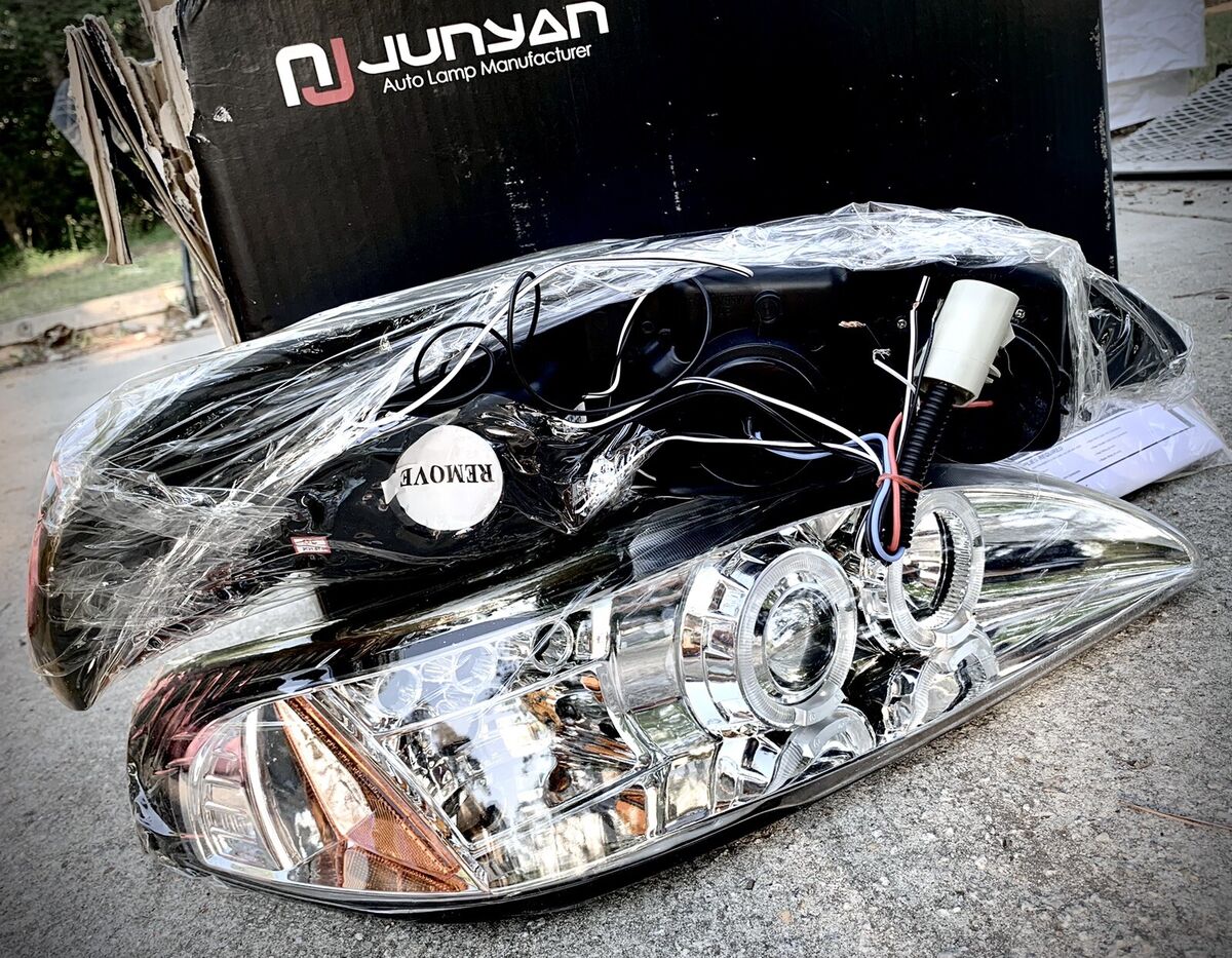 Pair Of Junyan Spec D Tuning Headlights For 94-98 Ford Pair Of Junyan Spec D Tuning Headlights For 94-98 Ford