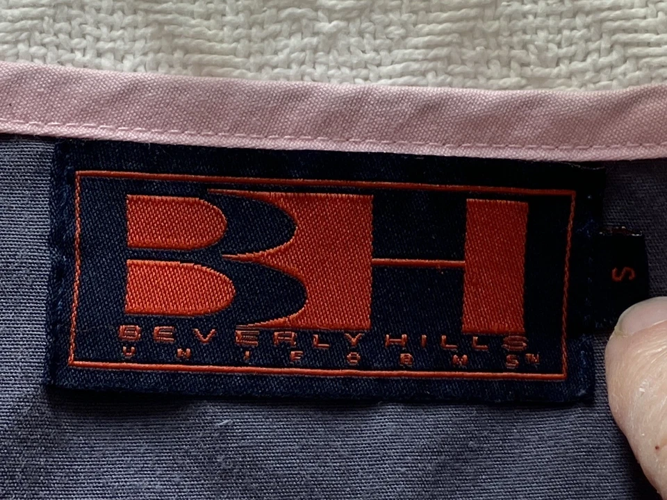 Униформа Beverly Hills серая и розовая размер маленький имитация шеи скраб-топ - Изображение 2 из 4