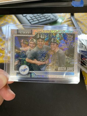 2026 Topps Series 2 Risen Sons #642 Ohtani Yamamoto Holofoil