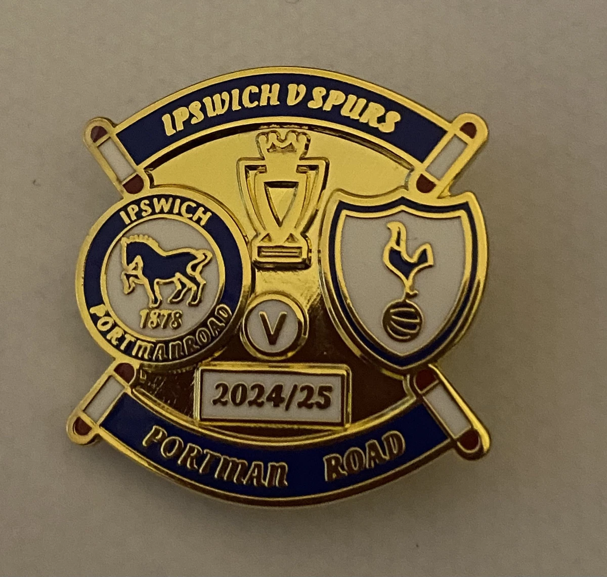 IPSWICH TOWN FC insert vintage badge fabricant COFFER SPORTS broche