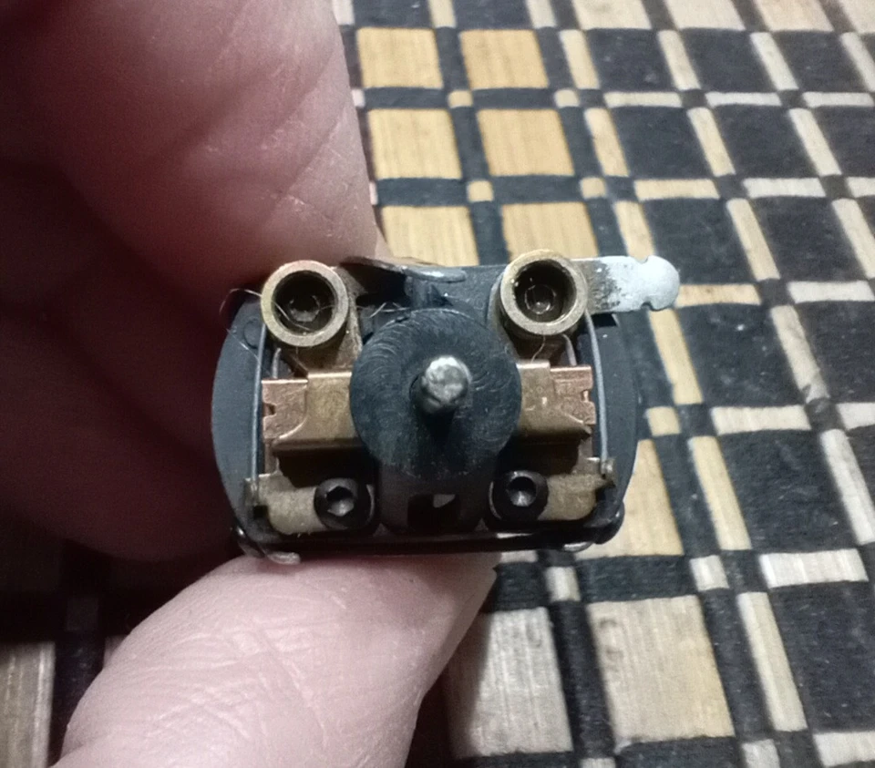 Motor de coche slot Super 16C - usado en coches slot GTP Foto 4 de 4