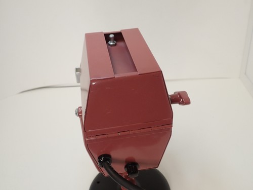 Mole-Richardson Mini-Mole Fresnel Tungsten Light (120-240 VAC) - Picture 6 of 10