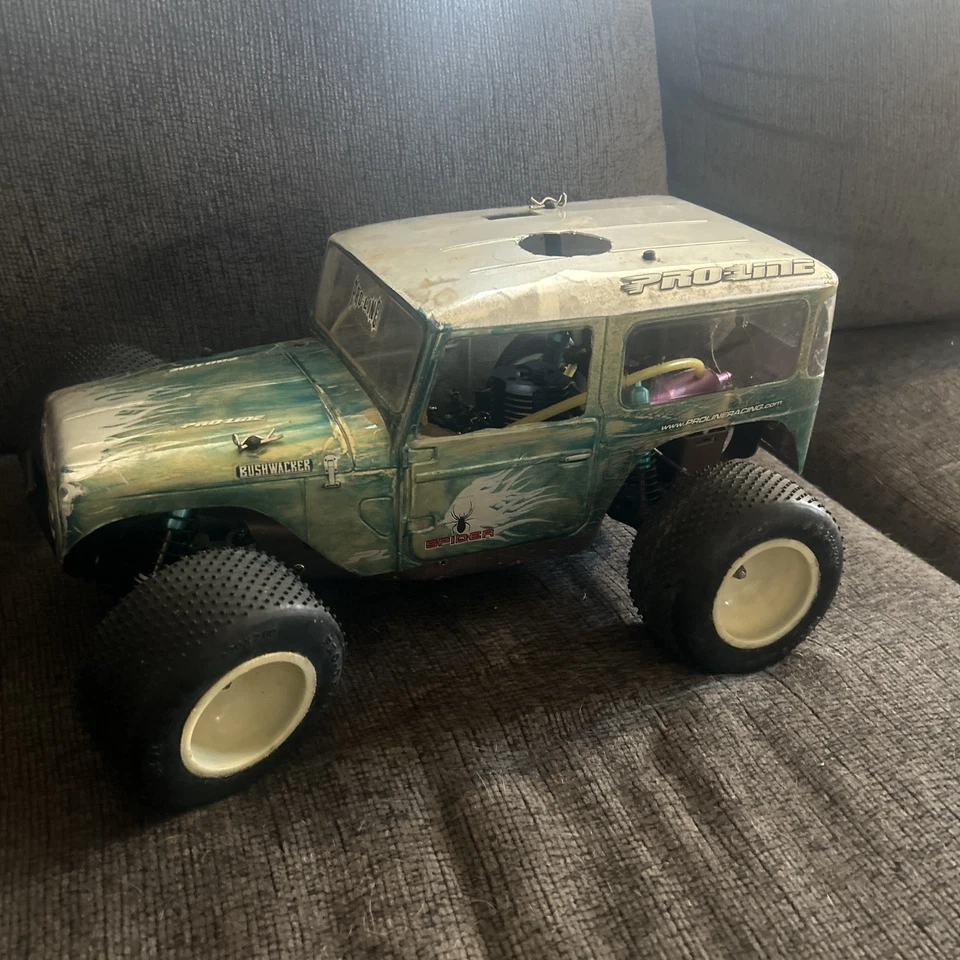 Traxxas TRX with os max engine 4x4 gas  RC truck car  - Image 2 of 4