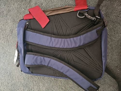 Hot Topic - Captian America Hybrid Rucksack Messenger Bag - Bild 2 von 3