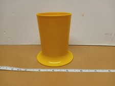Tupperware 1318-7 Harvest Yellow Footed Bell Tumbler Or Daisy Flower Sippy Cup