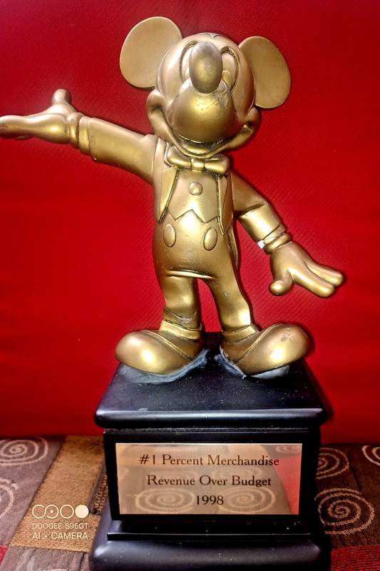 Mickey Mouse 1998 Disney Cast #1 Percent Merchandise Over Budget Service Award