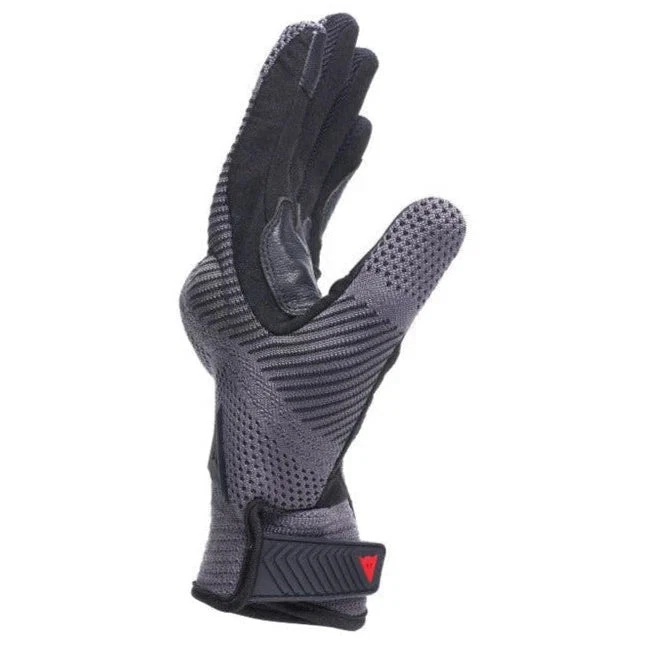 Anthracite, photo 3 of 10