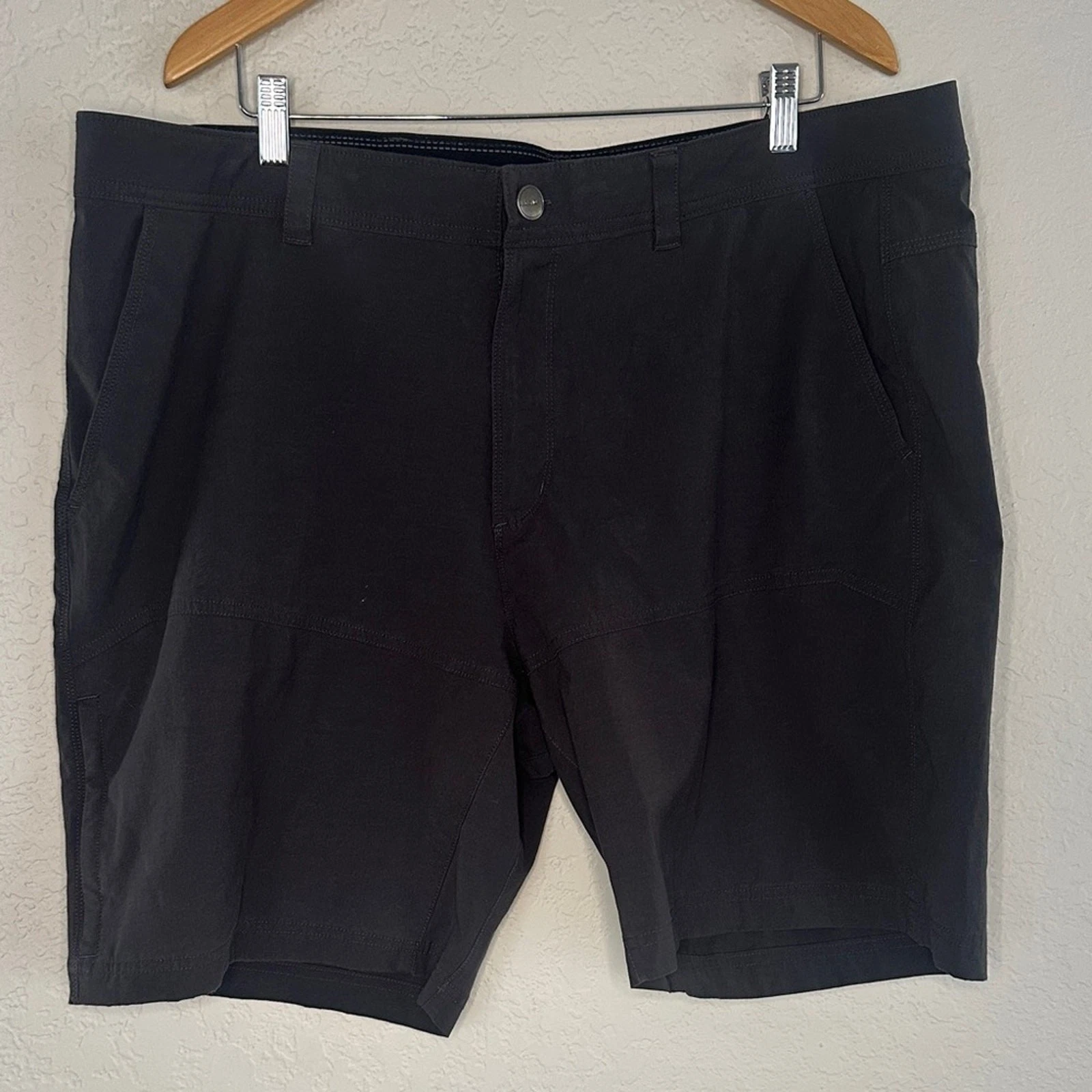 Ascend Hiking Trail Shorts Mens Size 42 Stretch Gray Zipper Pocket Performance