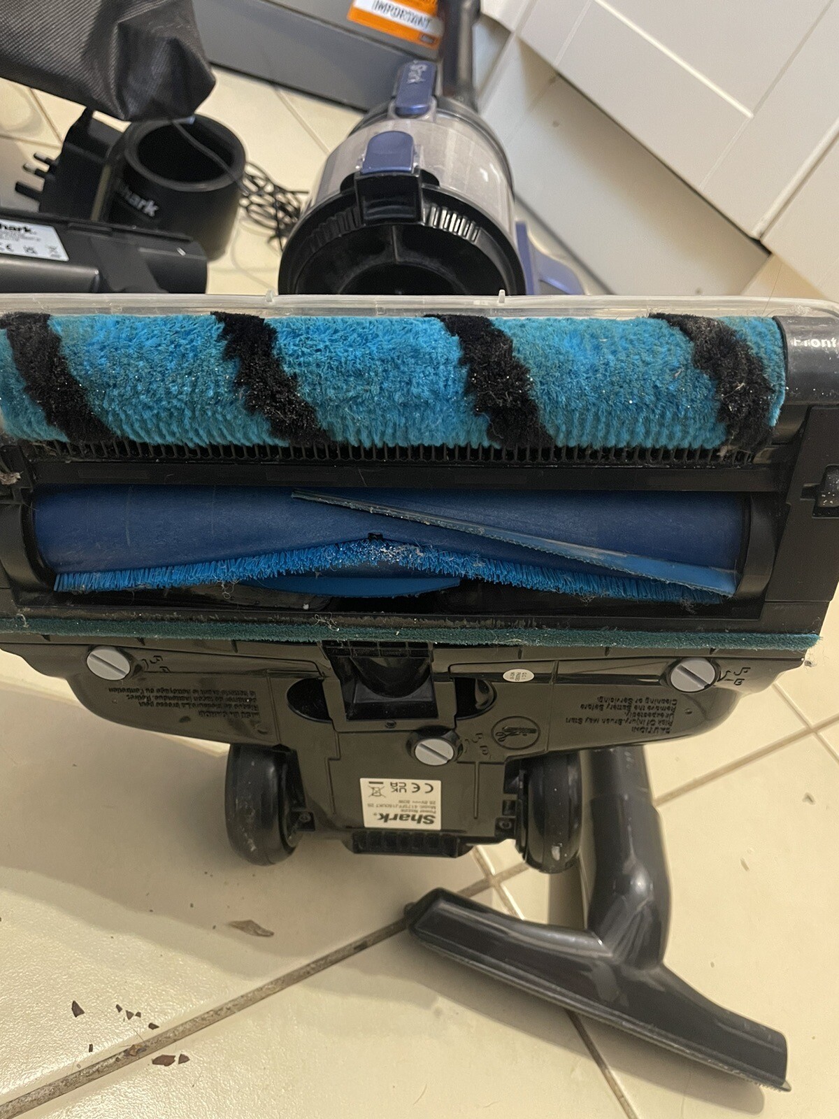 Shark Cordless Upright Vacuum, AntiHair Wrap, Pet [ICZ300UKT] 1