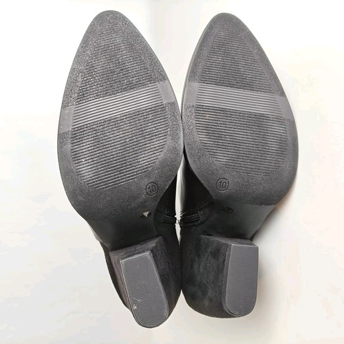 Liz Claiborne Utopia Black Ankle Booties Boots Two Tone 10 M Zip Memory Foam - Picture 13 of 16