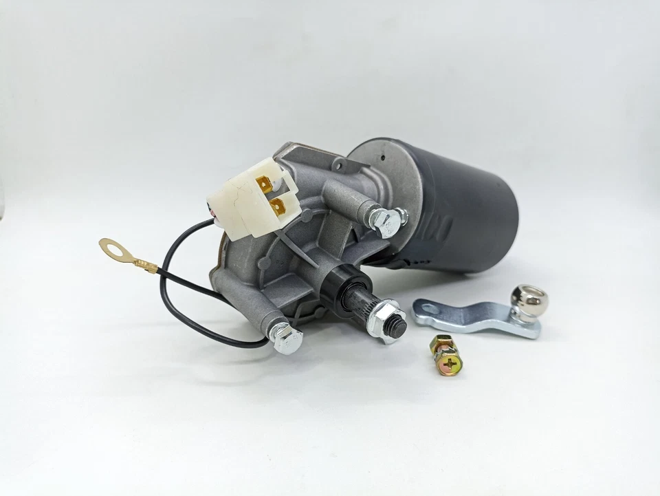 Daihatsu Taft F70 Rocky Feroza Sportrak Fourtrak Windshield Wiper Motor - Image 3 of 4