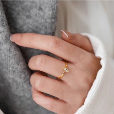 Fashion Woman 18k Gold Plated Cute Rhombus CZ Thin Band Ring Size 5-9