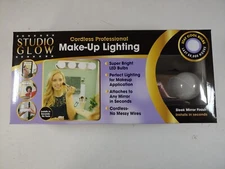 Studio Glow Vanity Make Up Light Cordless Portable Design Stay-Cool Bulbs