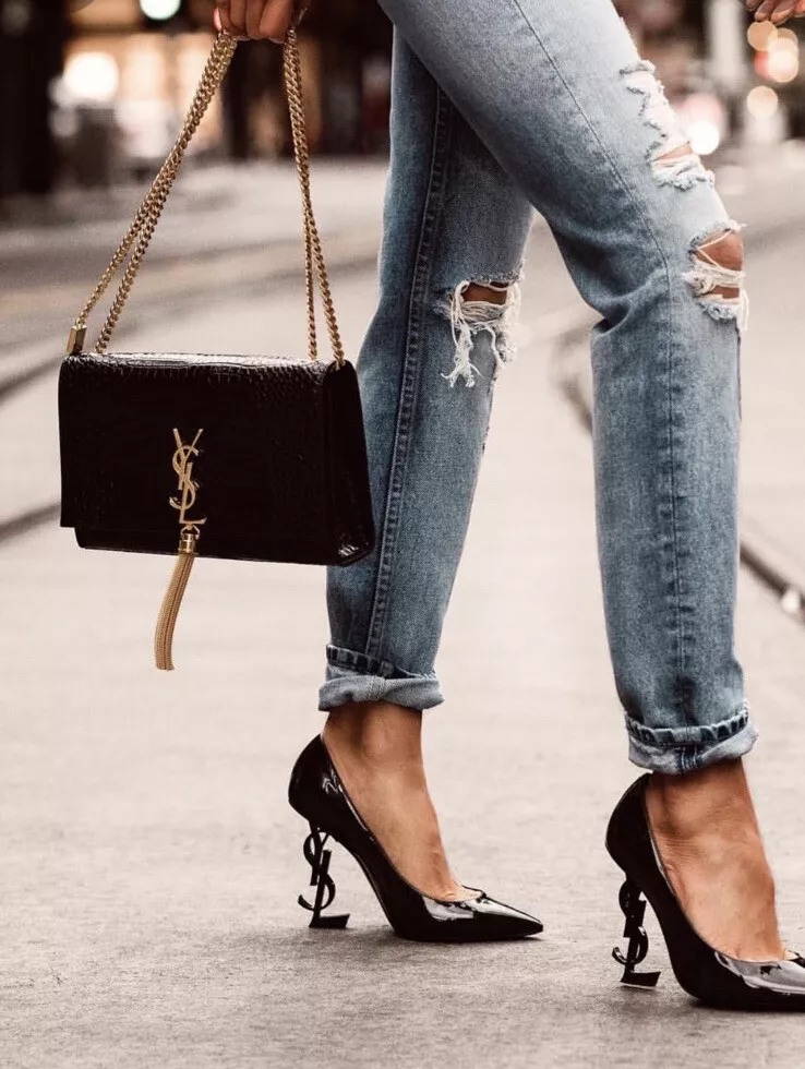 Saint Laurent Women's Opyum 110 Black Patent Leather YSL Logo Heels Sz 42 Saint Laurent Women's Opyum 110 Black Patent Leather YSL Logo Heels Sz 42