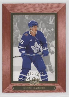2023-24 Upper Deck Extended Series 2003-04 Beehive Red 52/250 Mitch Marner 1tf5