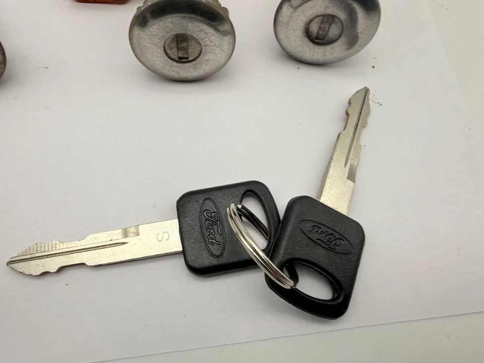 Оригинальный переключатель зажигания цилиндр дверной замок с ключом для Ford E250 E150 E350 05–14 годов выпуска - Изображение 4 из 4