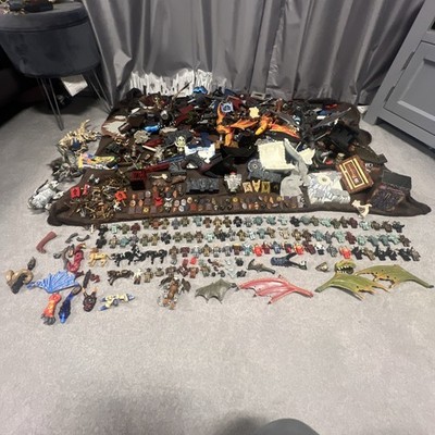 RIESIGES MEGA BLOKS DRAGON KRYSTAL WARS KONVOLUT ÜBER 81 FIGUREN SELTENE ARTIKEL