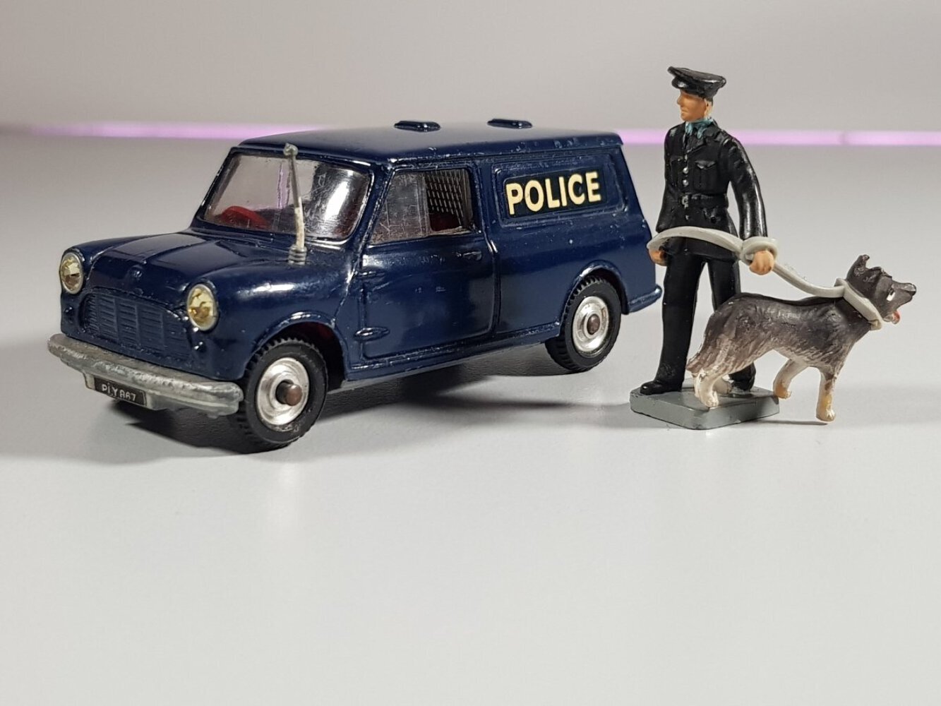 Austin Mini Van Police Corgi Toys 1/43 Mint Condition