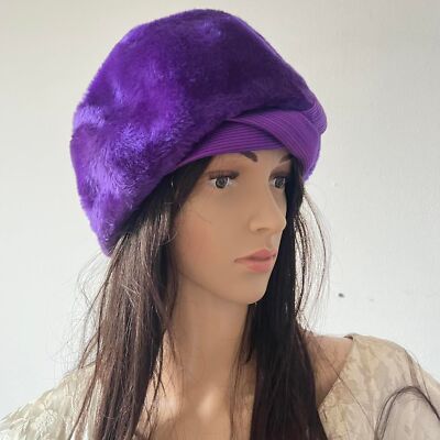 60s Vintage Mod Faux Fur Purple Hat Made In London Atelier  display picture 3