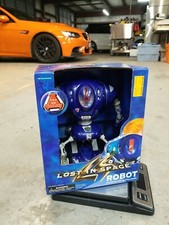 LOST IN SPACE ROBOT With Lights And Battle Sounds 1997 Trendmasters NEW