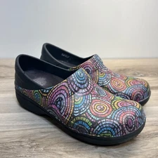 Crocs Neria Pro II Multicolored Graphic Work Slip Resistant Clog Women’s Size 9