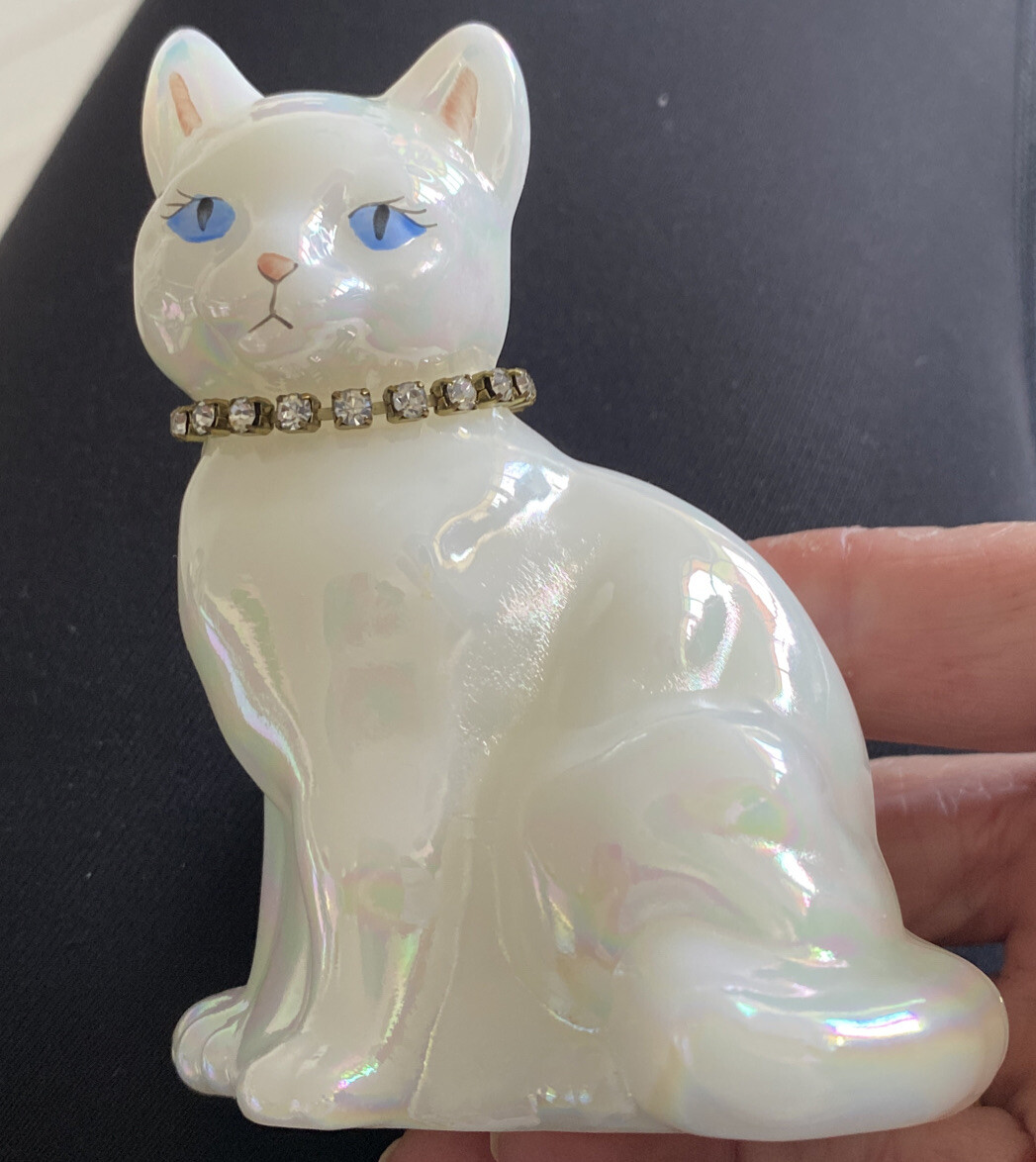Fenton Figurine Cat Iridescent White Artist Signed T Gaskins Fenton Figurine Cat Iridescent White Artist Signed T Gaskins