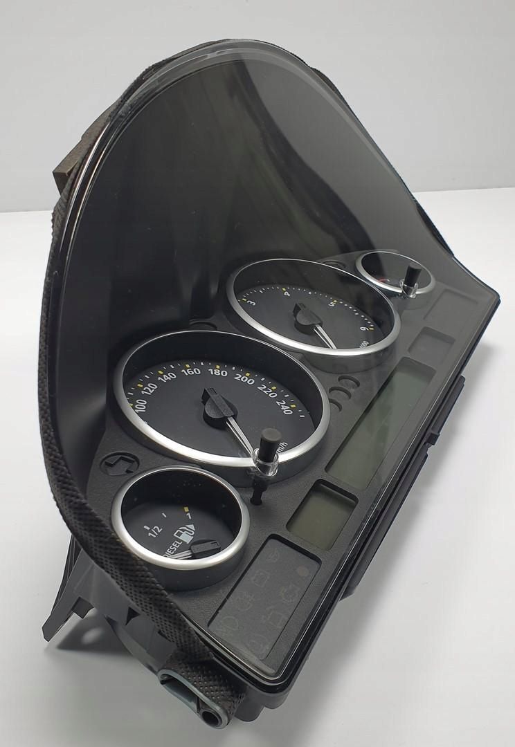 Speedometer clock ranger rover iii l322 a2c53093444 eu S29399184798