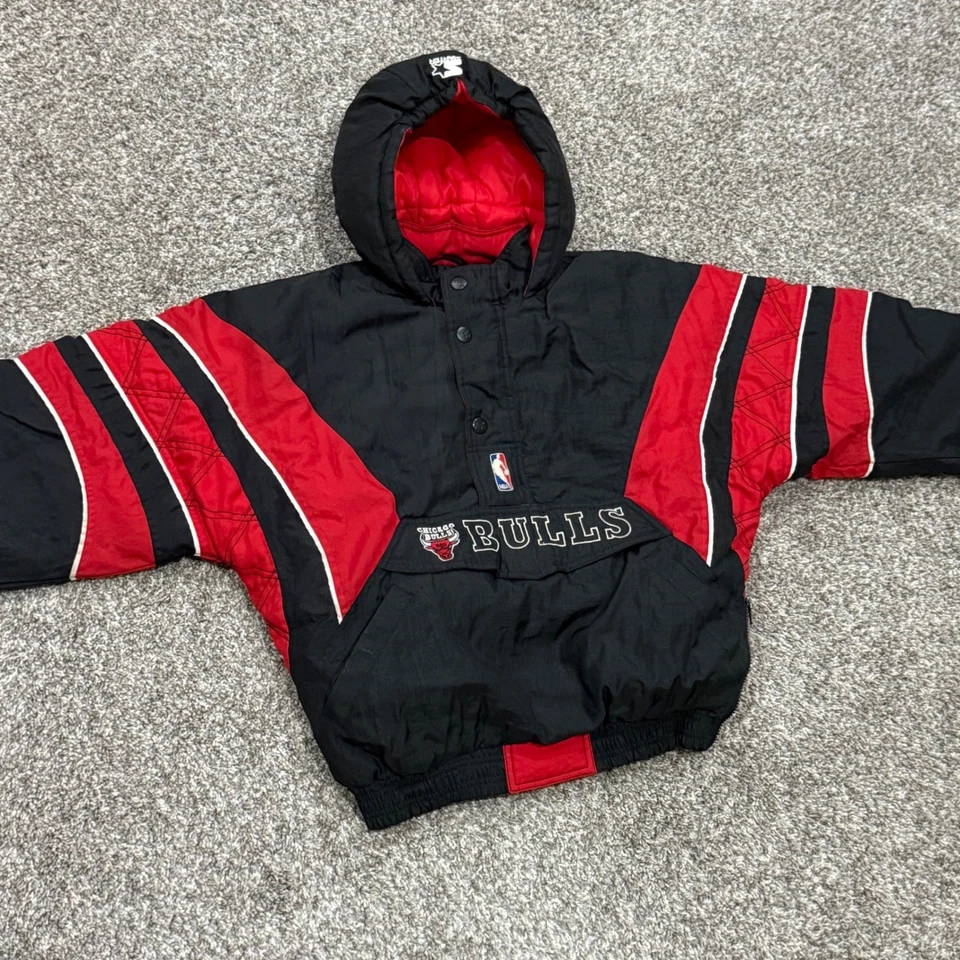 Vintage 90s Starter Chicago Bulls NBA Puffer Jacket Youth L Black Red Spellout - Image 2 of 4