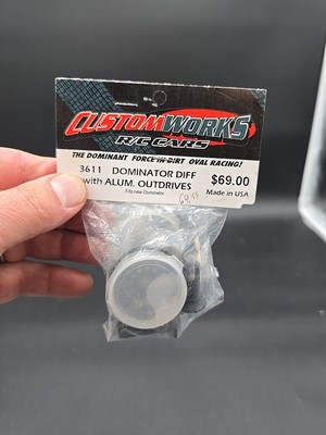 Custom Works Dominator Diff w/  Aluminum Outdrives Rare 3611 Kit Dirt Oval Belt