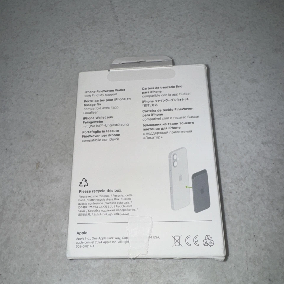 Carteira Apple iPhone tecido fino com MagSafe - Preta - Imagem 3 de 4