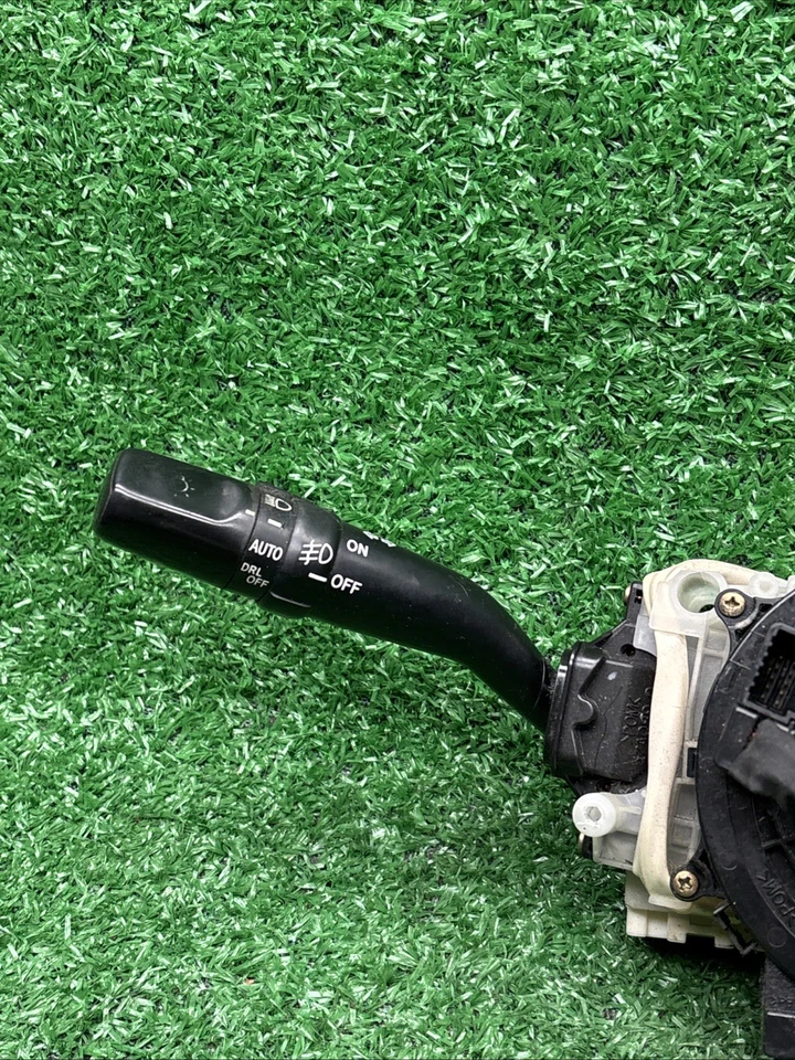 LEXUS ES300 2002-2003 / 2004 ES330 - CONJUNTO DE INTERRUPTOR DE DIRECCIÓN PIEZA ORIGINAL # 84310-3T090 Foto 4 de 4