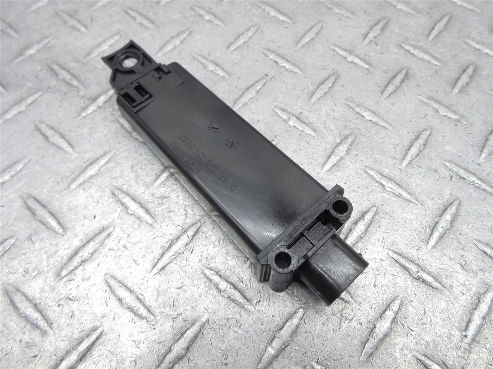 2008 Ferrari F430 Spider 239463 TPMS Tire Pressure Monitor System Antenna Unit