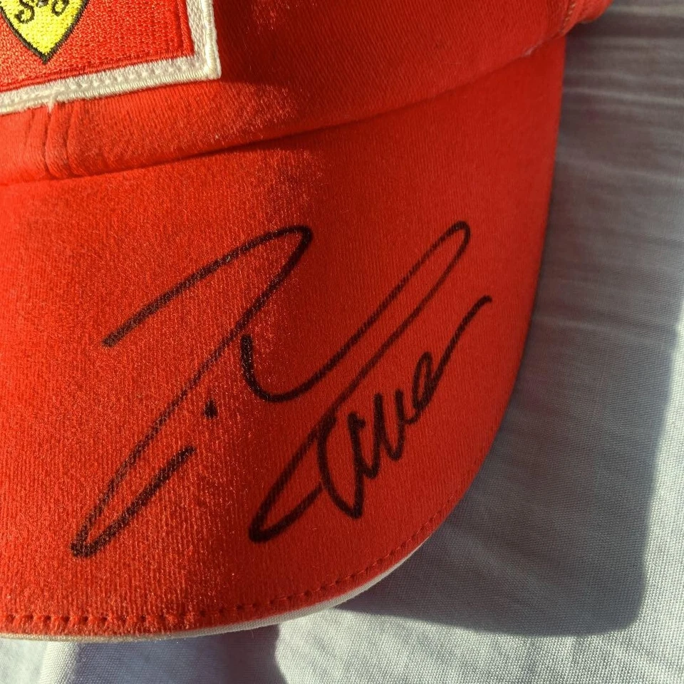 Gorra Ferrari Autografiada Kimi Raikkonen Felipe Massa F1 Firmada GP de Japón PUMA Foto 4 de 4